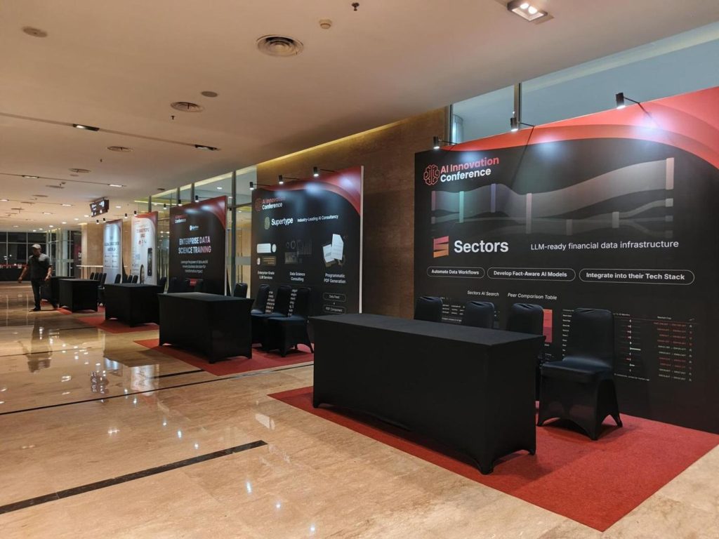 Backdrop conference Algoritma 2025 – Dua Latar Production